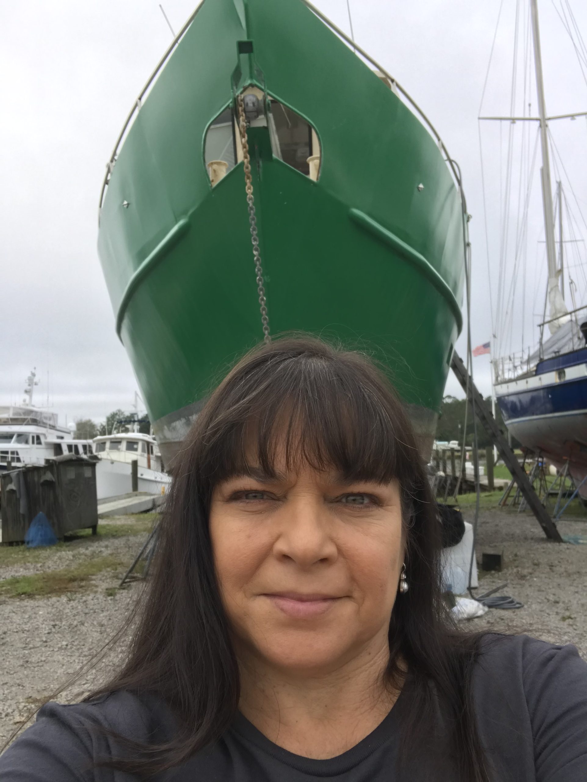 Gari's selfie photo with the boat